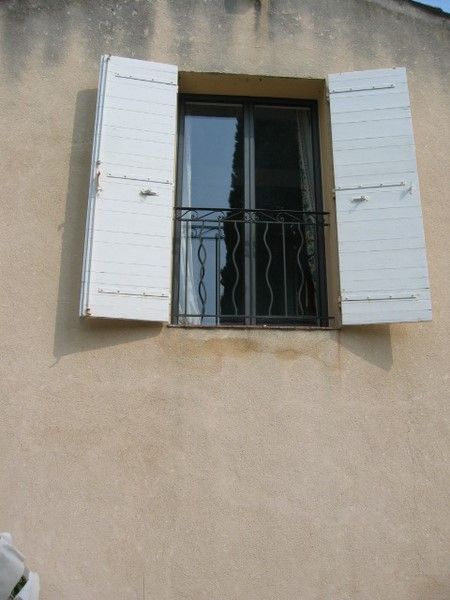 Pose de porte fenetre KLINE dans les bouches du rhone